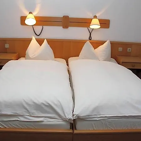 Hotel Hotel- Restaurant Zum Kleinen Koenig Bad Zwesten