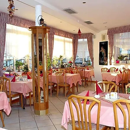Hotel- Restaurant Zum Kleinen Koenig 3* Bad Zwesten